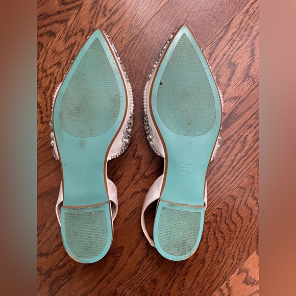 Blue by Betsey Johnson - Ivory - Size 9 - Picture 4 of 6